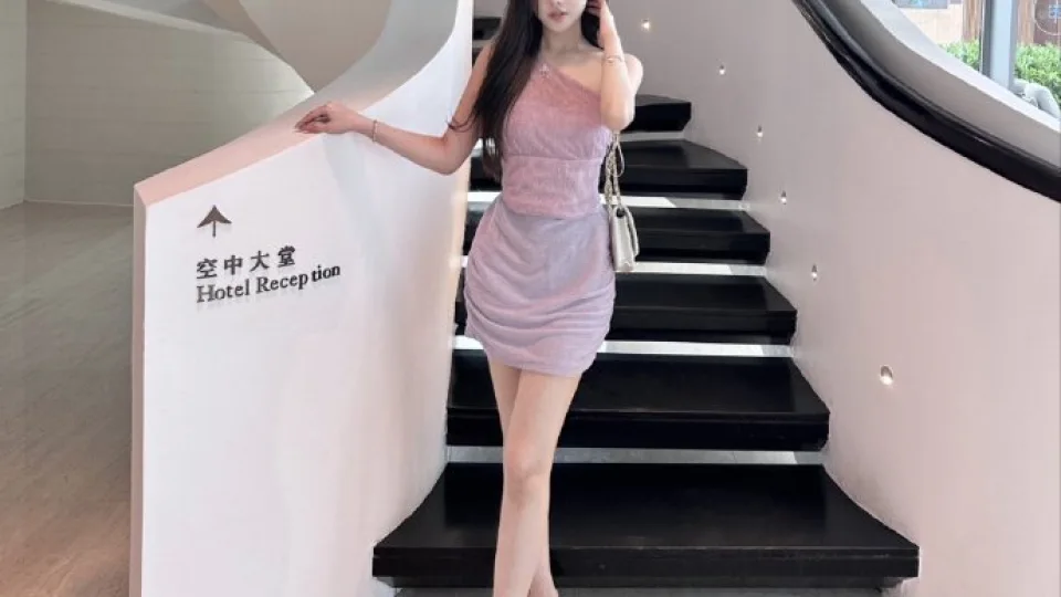 大象传媒、17.c起草在线观看、17c一起草在线观看：时间顺序视频观察｜17.c-起草国产精品入口封面